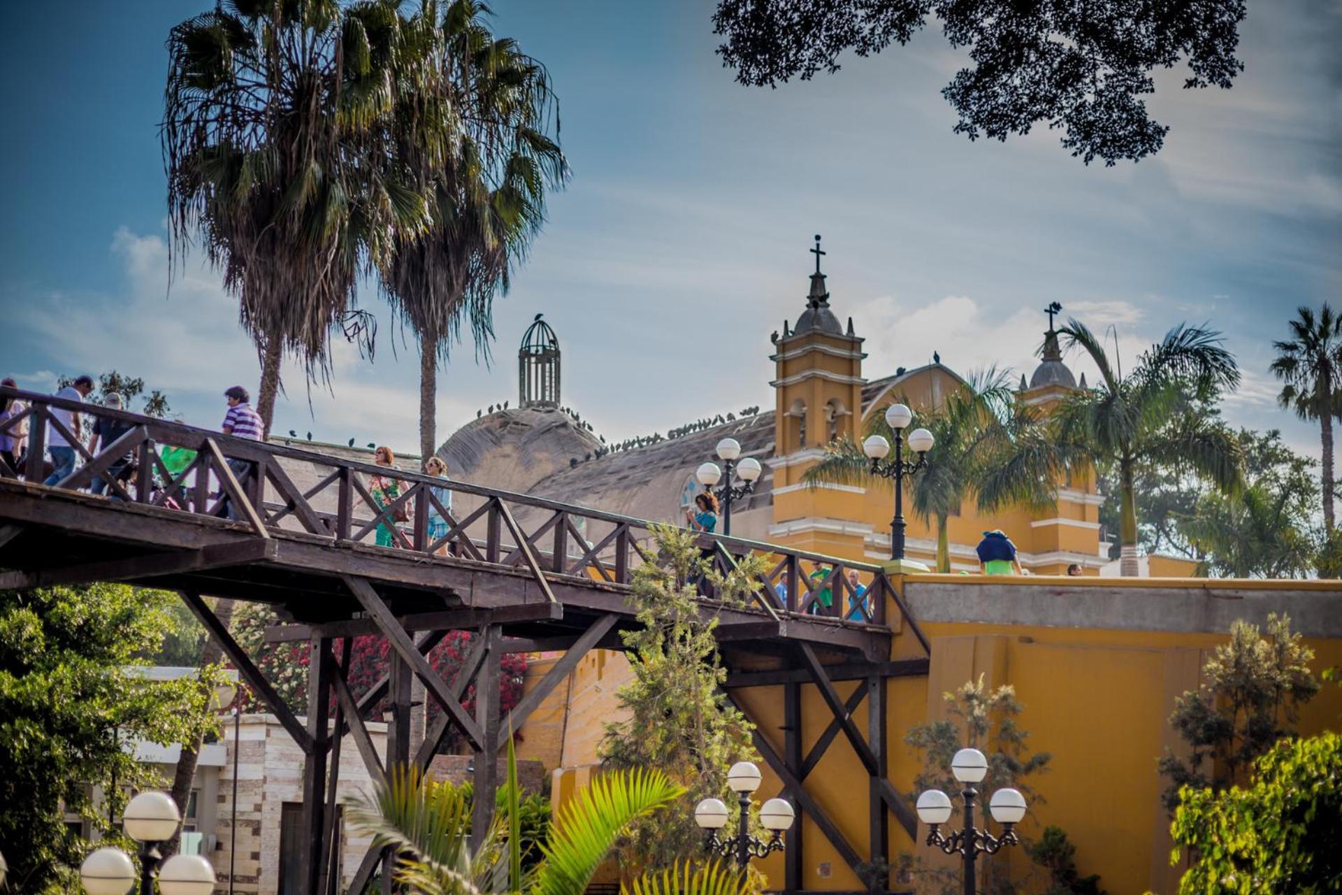 Mkl Barranco Hostel Lima Bagian luar foto